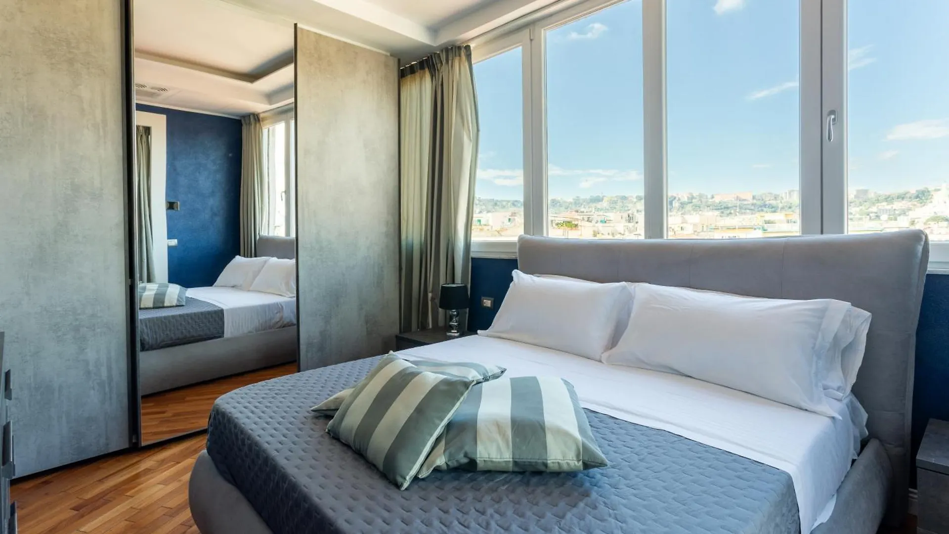 Apartment Panorama Suite By Dimorra Naples Italy